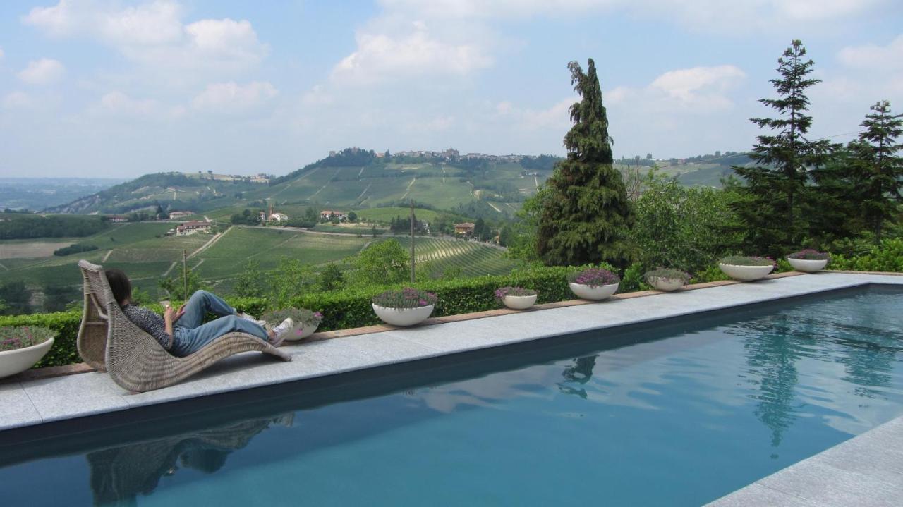 Réva Residences&Pool Monforte dʼAlba Extérieur photo
