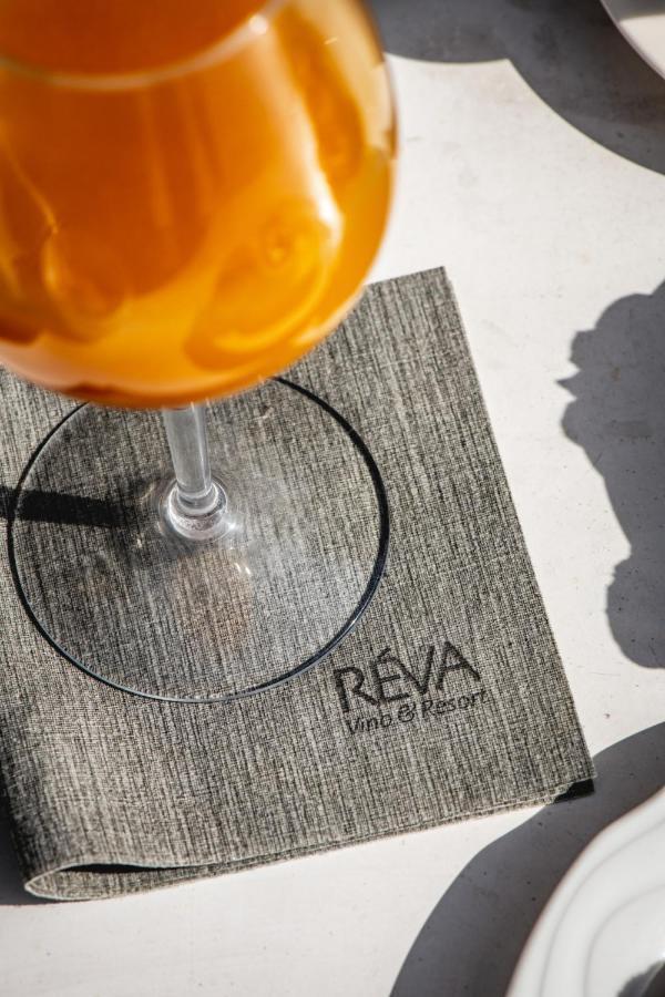 Réva Residences&Pool Monforte dʼAlba Extérieur photo