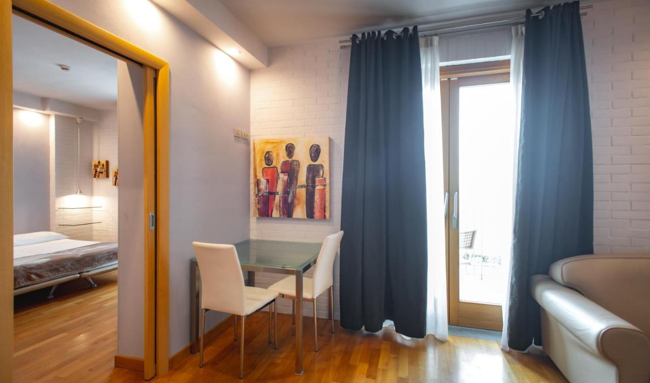 Réva Residences&Pool Monforte dʼAlba Extérieur photo